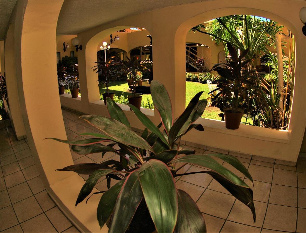 Hotel America Colima Exteriör bild